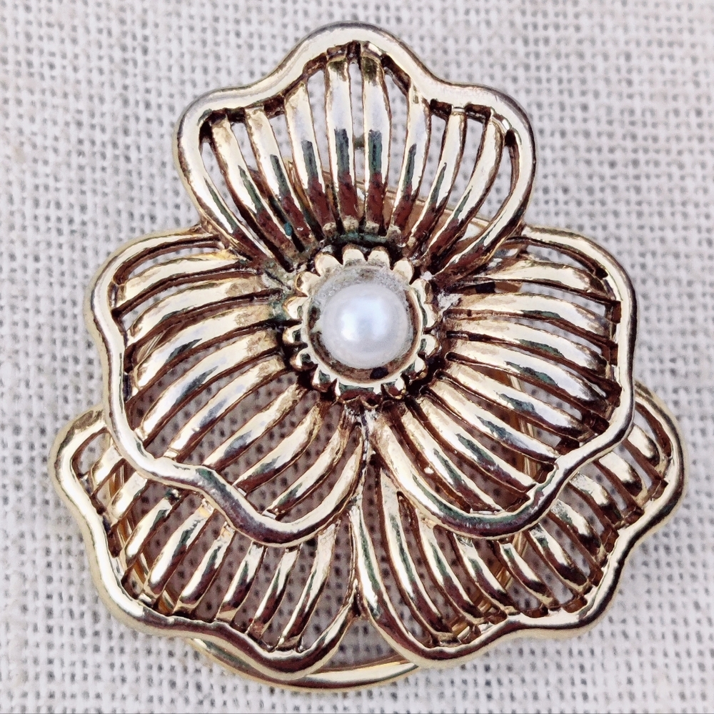 Vintage gold flower dress clip